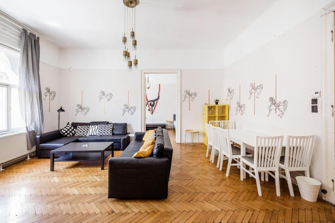 בודפשט Downtown Circus Apartment מראה חיצוני תמונה